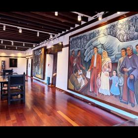 Interior de la sede del Supremo Tribunal de Justicia en Ario de Rosales, Michoacán.